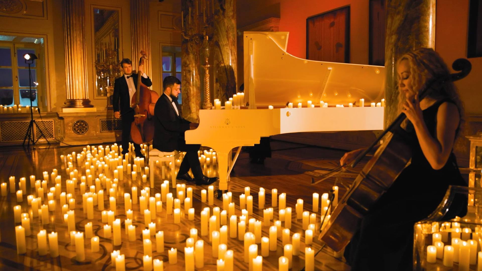 Qizlarning tukli pubik joylari shahvoniydir